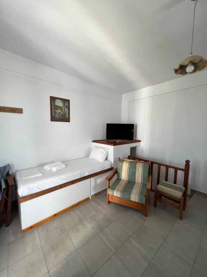 Athina Rooms Karvounades المظهر الخارجي الصورة