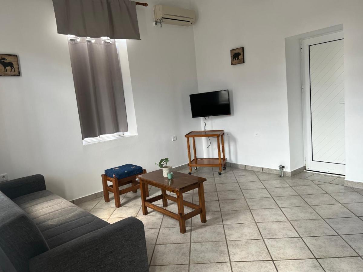 Athina Rooms Karvounades المظهر الخارجي الصورة